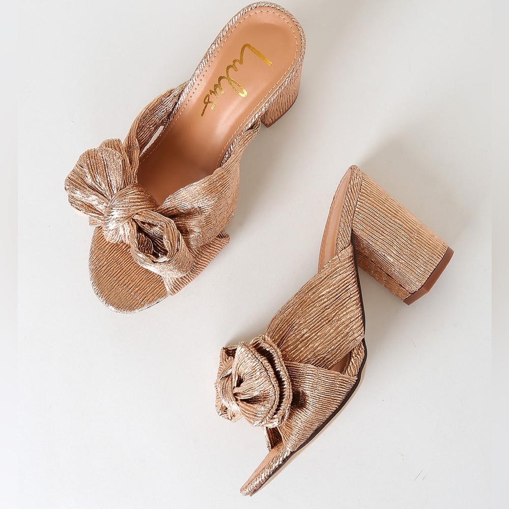 Lulu’s Dorothea Gold Knotted Chunky Heels